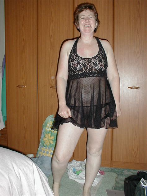 Amateur Nylon Mature MILF