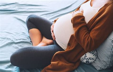 Manfaat Pijat Payudara Selama Masa Kehamilan Hingga Menyusui Yesdok
