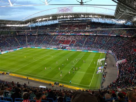 Rb leipzig would play its inaugural season in the oberliga at the stadion am bad in markranstädt. Red Bull Arena (Leipzig) | Ground | carlluis.de
