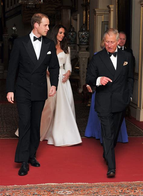 윌리엄 왕자 케이트 미들턴 세기의 결혼식을 올려