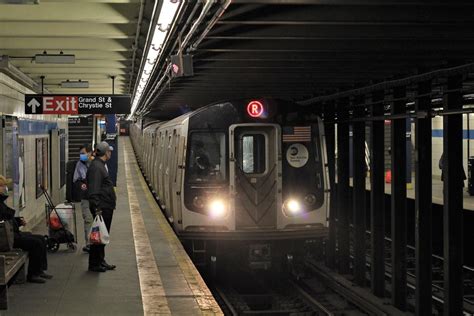 Mta New York City Subway R160 R Train Around The Horn Flickr