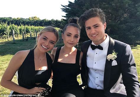 Neighbours Travis Burns And Emma Lane Wed Daily Mail Online