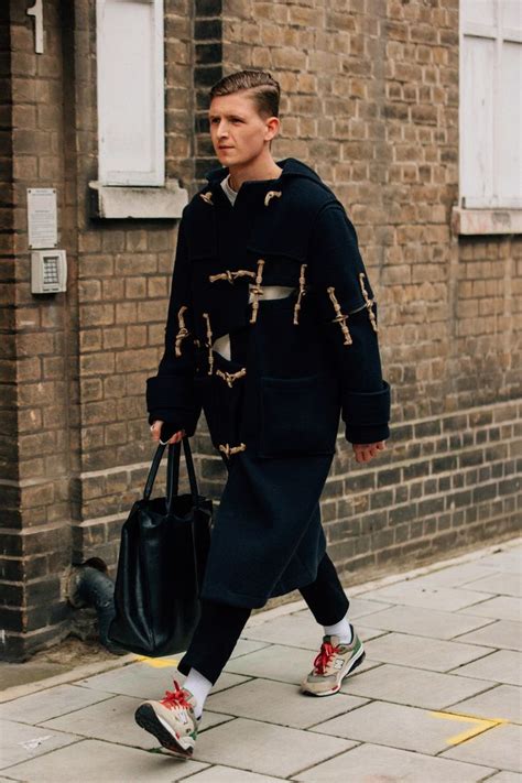 2019 的 How London Fashion Weeks Most Stylish Guys Dress For Winter 主题