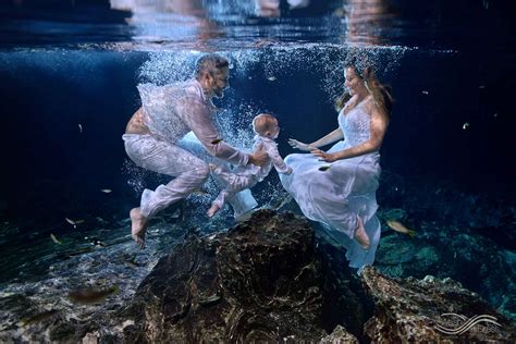 Maternidad Y Bebés Retratos Artísticos Bajo El Agua