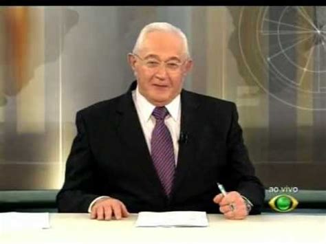 He has spent most of his professional life in tv journalism and is currently a brazilian tv news anchorman. Boa noite - Boris Casois - YouTube