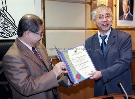Tanjung malim adalah salah satu kawasan yang berada di daerah perak malaysia yang dapat dikatakan sebagai daerah yang tidak terlalu ramai, di tanjung malim. Preserving the Jawi heritage from Tanjung Malim to Busan ...