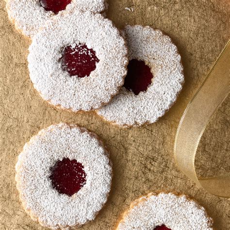 Raspberry Almond Linzer Cookies Epicurious