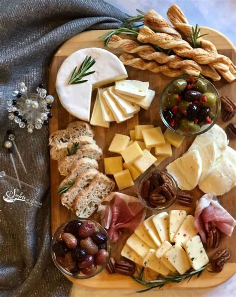 30 Easy And Delicious Charcuterie Board Ideas To Recreate