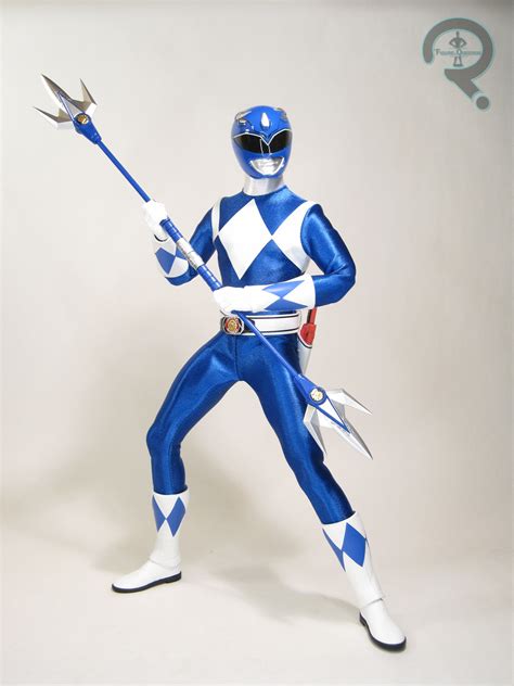 Mighty Morphin Power Rangers Ultimates Blue Ranger