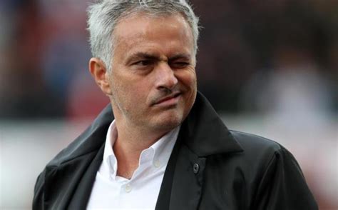 Jose mourinho has been named tottenham hotspur's head coach after the surprise sacking of mauricio pochettino. England: Neu-Tottenham-Coach Mourinho freut sich über 700 ...