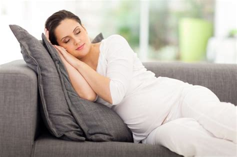 8 tips for boosting your mood during pregnancy