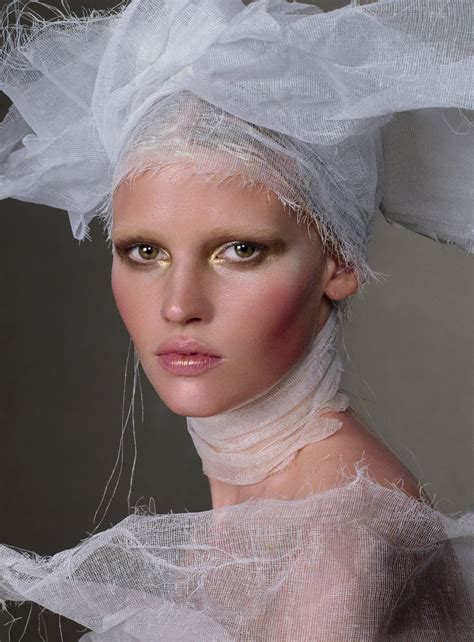 Pat Mcgraths Gold Makeup Moments At Dior Prada And More Vogue