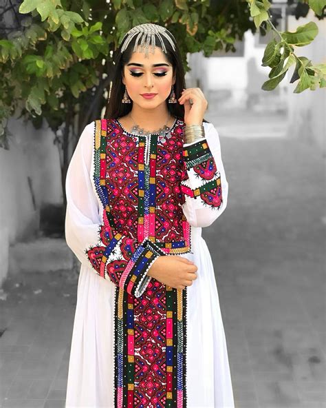 Pin By 🅰️lèénã 🅰️frèén 🇮🇳 On ️cute Afghanis ️ Afghan Dresses