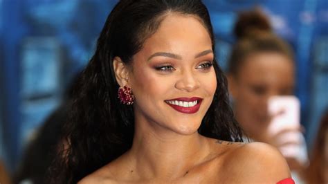 31 Rihannas Record Label