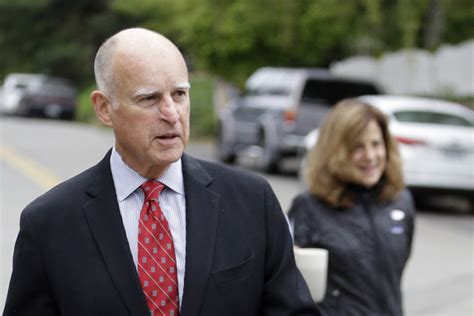 California Gov Jerry Brown Prevails In Californias Open Primary Wsj