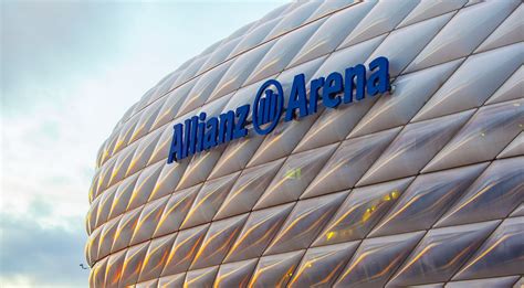 Allianz arena is a football stadium in munich, bavaria, germany with a 70,000 seating capacity for international matches and 75,000 for domestic matches. Allianz Arena | Vereinigung deutscher Stadienbetreiber