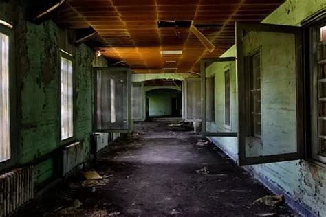 Explore The Very Creepiest Insane Asylums Boredombash