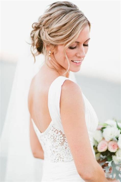 5 Beach Wedding Makeup Tips And 16 Examples Summer Wedding Hairstyles