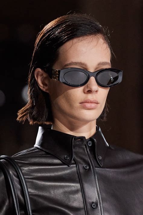 Miu Miu At Paris Fashion Week Spring 2022 Sunglasses Women Designer Miu Miu Sunglasses Cat