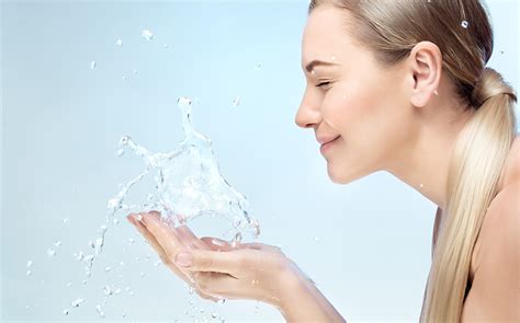 Perché Lavare Il Viso Con L Acqua Frizzante Glamour It