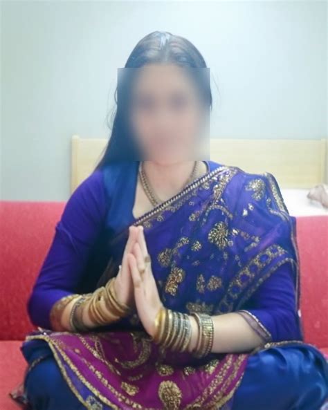 real meet and cam show indian escort in bangalore