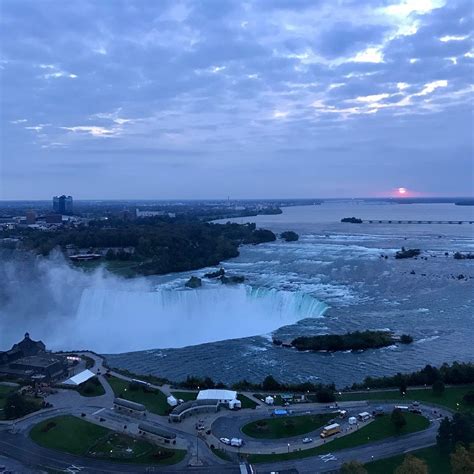 Wake Up To The Best Sunrise And The Closest Hotel To Niagara Falls Photo