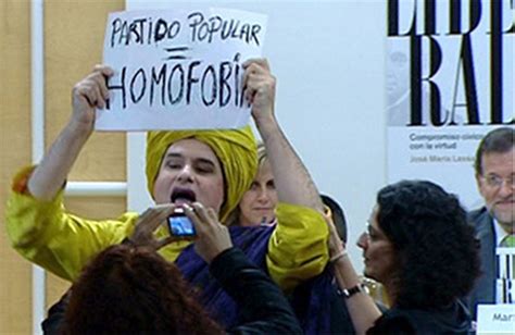 un activista travestido acusa a rajoy de homofobia noticias de actualidad el paÍs