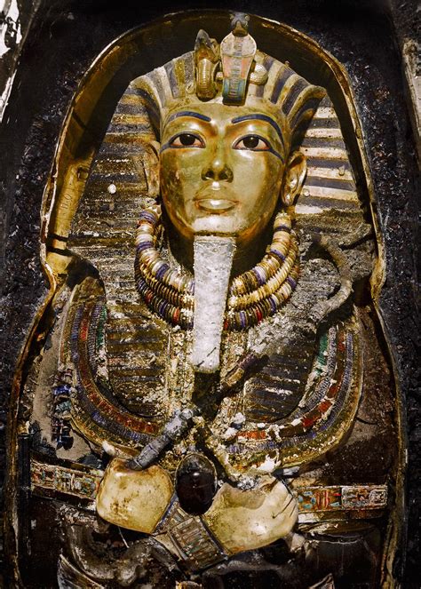 The Discovery Of Tutankhamuns Tomb Shown In Colour For The First Time