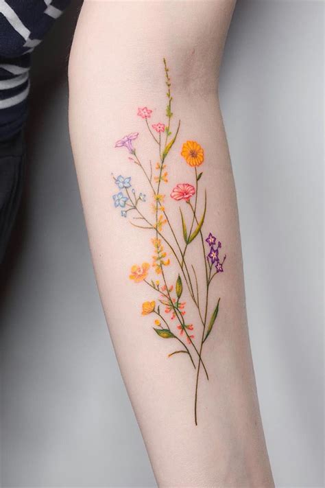 Tattoos done in the same style and color as some purists aren't thrilled with the idea of breaking the ties of tradition that come from the old school. 80+ Stunning Watercolor Tattoo Ideas for Women - Soflyme