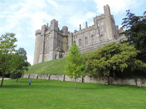 The castle has served as a family home of the dukes of norfolk. Professor Mungleton: Exeat: Arundel Castle