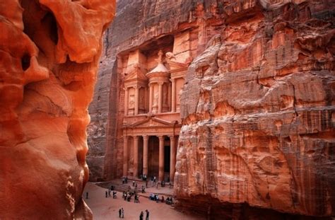 Petra The Nabatean Capitol Of Edom Rpics