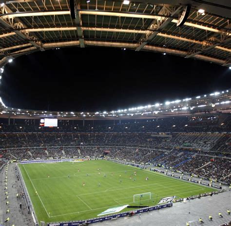 Juni 2021 ab 21:00 uhr. EM 2016 Eröffnungsspiel - Frankreich gegen Rumänien - WELT