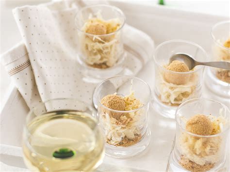 Velouté de panais aux noisettes grillées. Verrine Simple Et Rapide Noël : Tiramisu De Noel Les ...