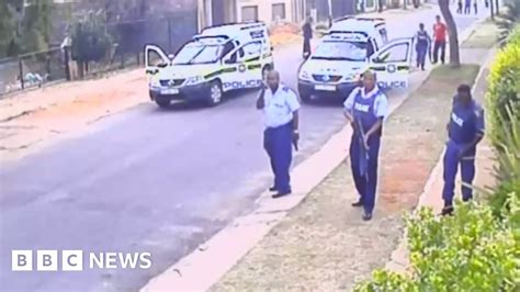 South African Police Filmed Shooting Suspect Dead Bbc News