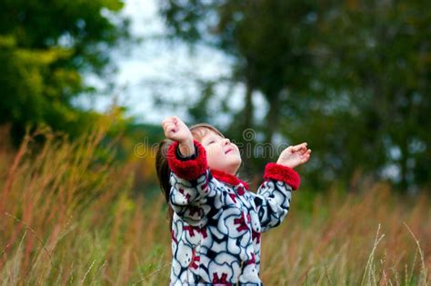 Kid Looking Up To The Sky Stock Photo Image Of Natural 3266040
