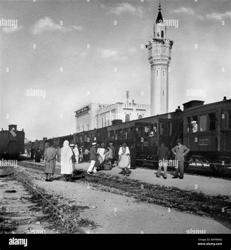 Mosque Bizerte Tunisia Africa 1920 30 Stock Photo Alamy