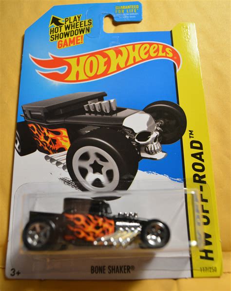 2014 117 - Hall's Guide for Hot Wheels Collectors