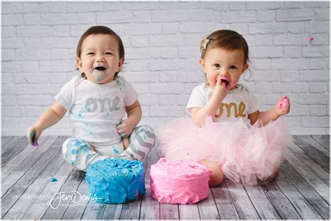 1 Year Old Twins Celebrate A Birthday Princeton Twin Photographer