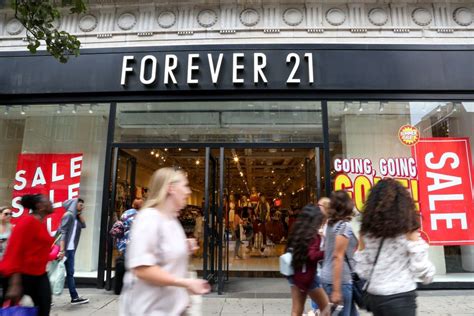 Forever 21 Files For Chapter 11 Protection And Will Close 178 Doors