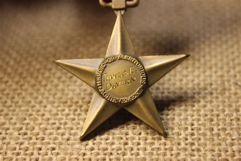 Need Help Bronze Star Medal United States Of America Gentlemans