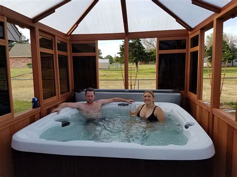 With a spa enclosure from patio enclosures you won't ever have to freeze when walking. Romantic Design Ideas for Your Hot Tub Enclosure - Westview Manufacturing