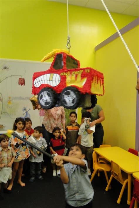 Pin De Estefania Pernia En Monster Jam Camion Monstruo Piñatas Piñata