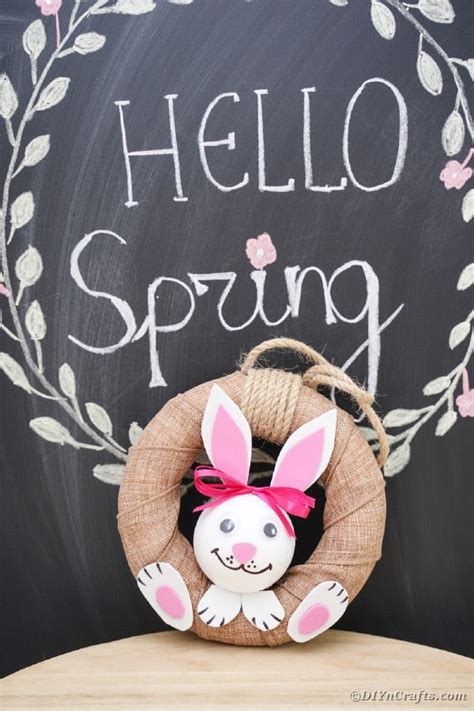 Adorable Easter Bunny Wreath With Video Tutorial Detailed Edge
