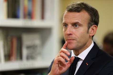 Président de la république française. Emmanuel Macron enclin à négocier sur l'âge pivot