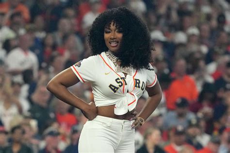 Watch Megan Thee Stallion S First Pitch At Astros Opening Day Game