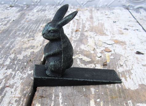 Cast Iron Sitting Rabbit Door Stop Metal Animal Wedge Rabbit Decor