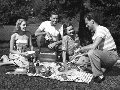Classic 1950s Picnic Wear Vintage Picnic Vintage Camping Vintage Summer Vintage Travel Fall