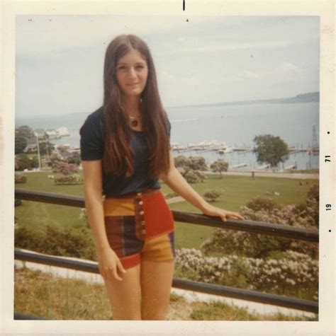 Your Mom Used To Be And Still Is Awesome 70s Inspired Fashion 70s