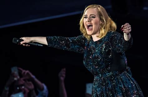 Adele Tells Voice Critics To ‘suck My Dick At Recent Concert Watch