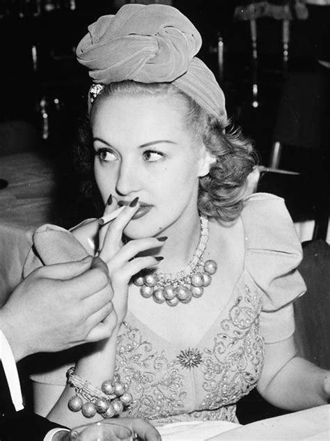 Barbarastanwyck “betty Grable 1935 ” Hollywood Girls Old Hollywood Dedicated Follower Of